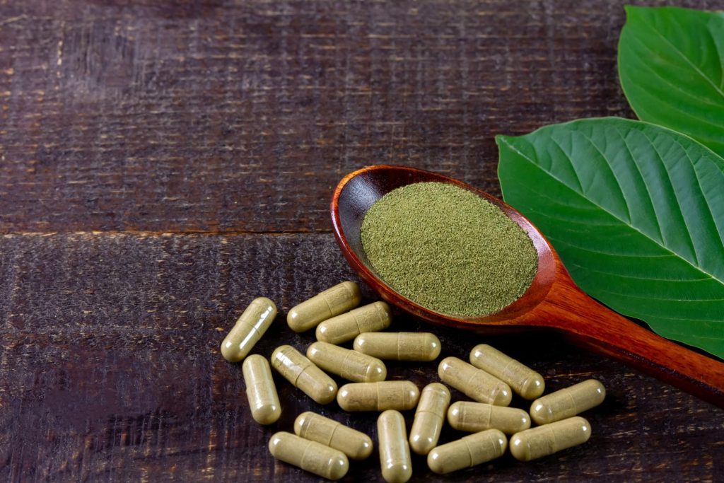 Daun Kratom